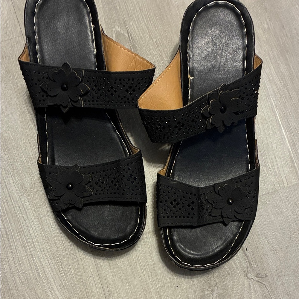 Elegant Black Floral Women's Sandals